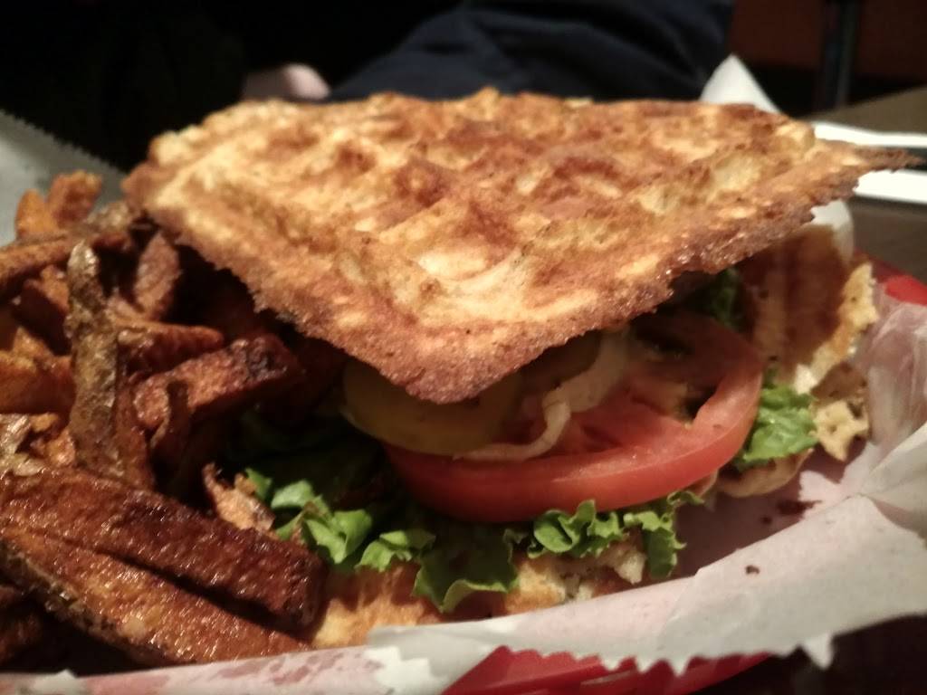 Georges Lounge | restaurant | 229 Cleveland Ave NW, Canton, OH 44702, USA | 3304520029 OR +1 330-452-0029