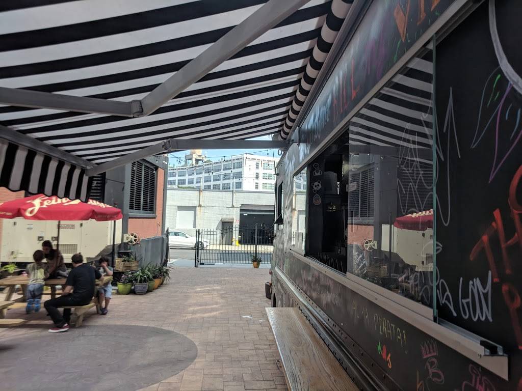 The Backyard By Paper Factory | restaurant | 37-06 36th St, Long Island City, NY 11101, USA | 7183927200 OR +1 718-392-7200