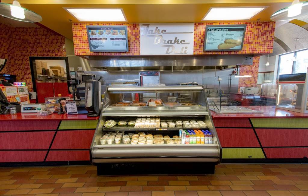 Jake Brake Deli | restaurant | 10210 N Vancouver Way, Portland, OR 97217, USA | 5032831111 OR +1 503-283-1111