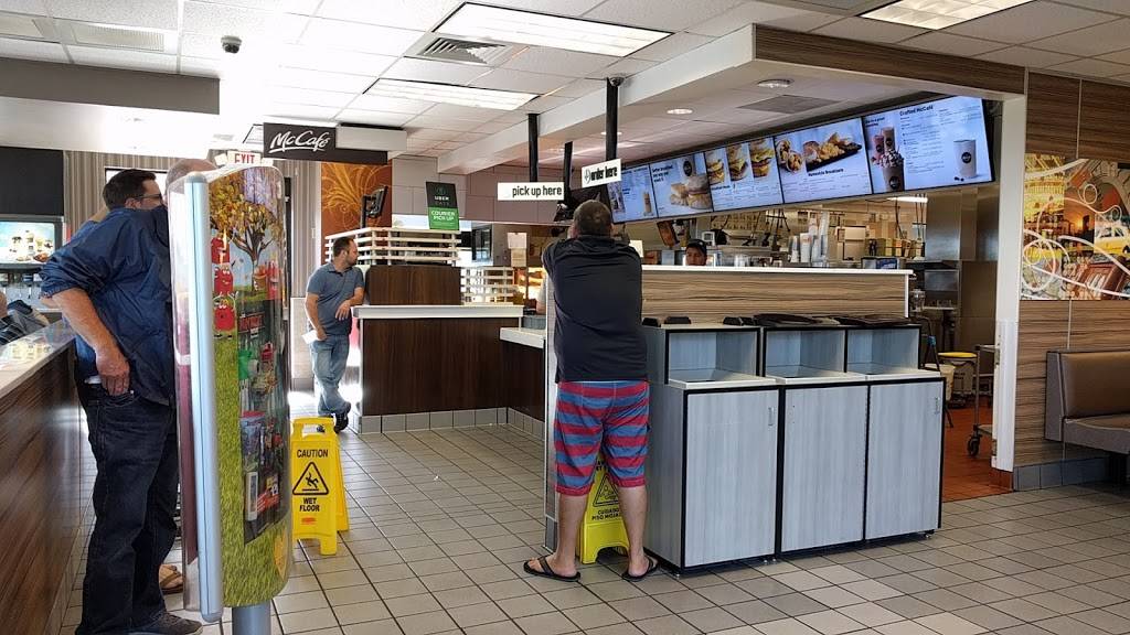 McDonalds | cafe | 522 El Camino Real, Belmont, CA 94002, USA | 6505926833 OR +1 650-592-6833