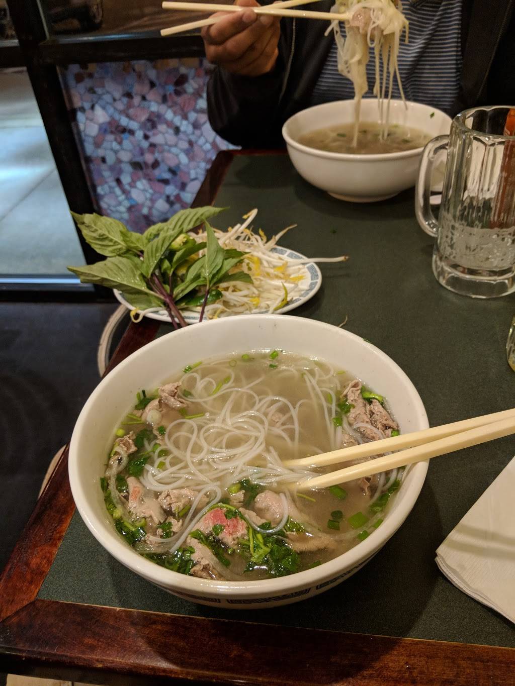 Viet Pho | restaurant | 9231 Lincoln Ave #400, Lone Tree, CO 80124, USA | 3036628830 OR +1 303-662-8830
