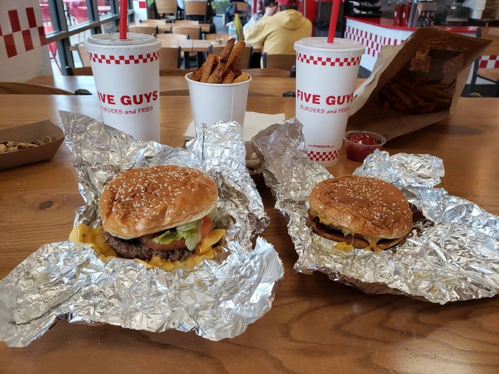 Five Guys | meal takeaway | Dr Phillips, Orlando, FL 32819, USA | 4079301261 OR +1 407-930-1261
