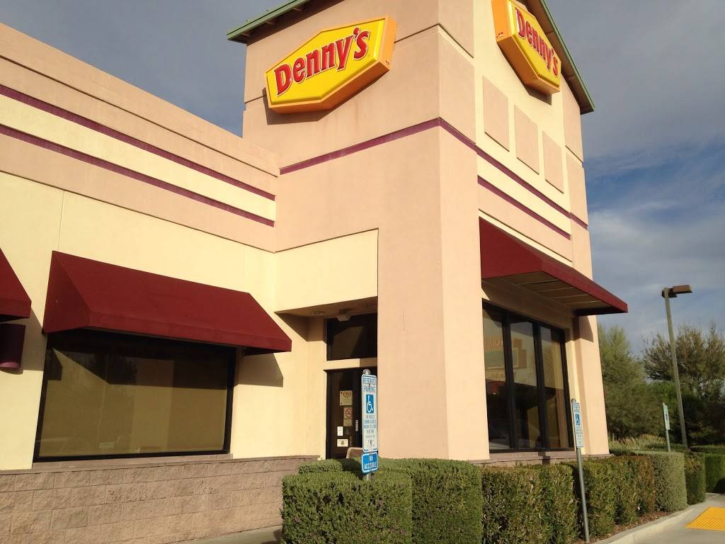 Dennys | restaurant | 4121 W Anthem Way, Anthem, AZ 85086, USA | 6235512704 OR +1 623-551-2704