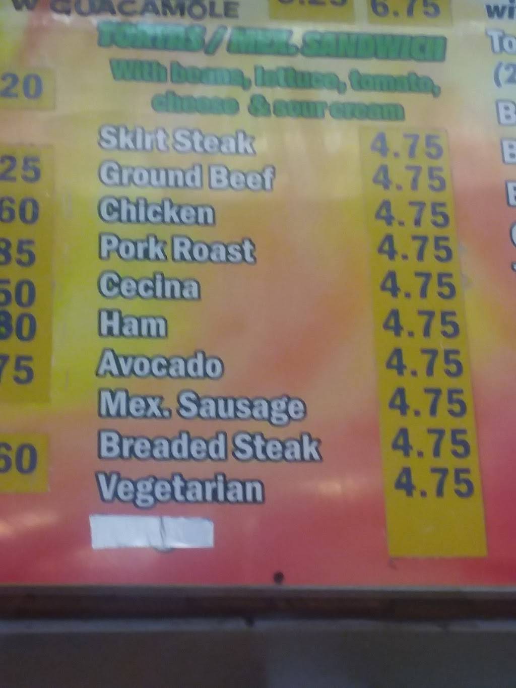 Janitzio Burrito | restaurant | 2933 N Broadway, Chicago, IL 60657, USA | 7739360144 OR +1 773-936-0144