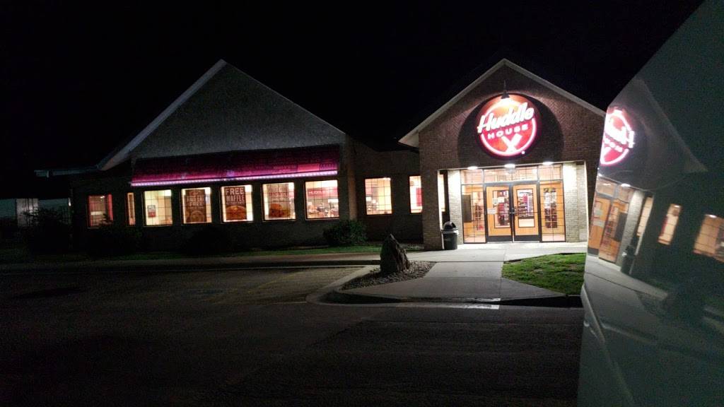 Huddle House | meal takeaway | 2250 N Ohio St, Salina, KS 67401, USA | 7858251648 OR +1 785-825-1648