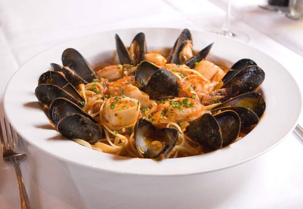 La Toscana | restaurant | 165 Main St E, Milton, ON L9T 1N7, Canada | 9056938345 OR +1 905-693-8345