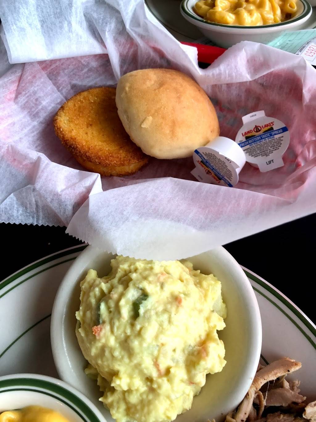 The HIH Burger | restaurant | 413 S 4th St, Murray, KY 42071, USA | 2707531151 OR +1 270-753-1151