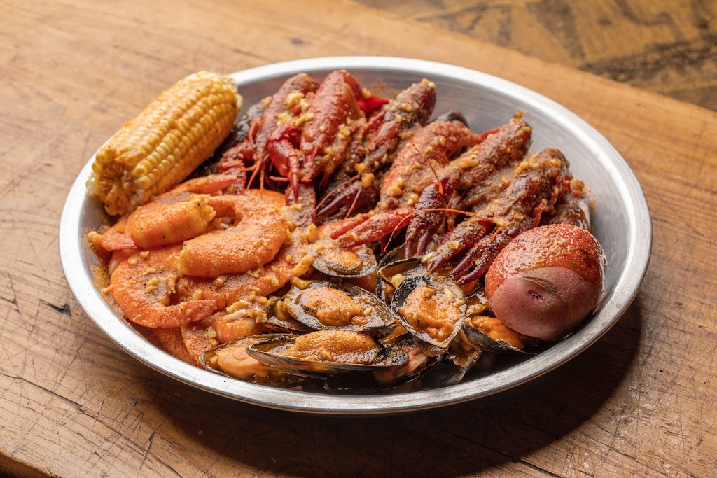 Two Claws | restaurant | 3226 Kirkwood Hwy, Wilmington, DE 19808, USA | 3023848323 OR +1 302-384-8323