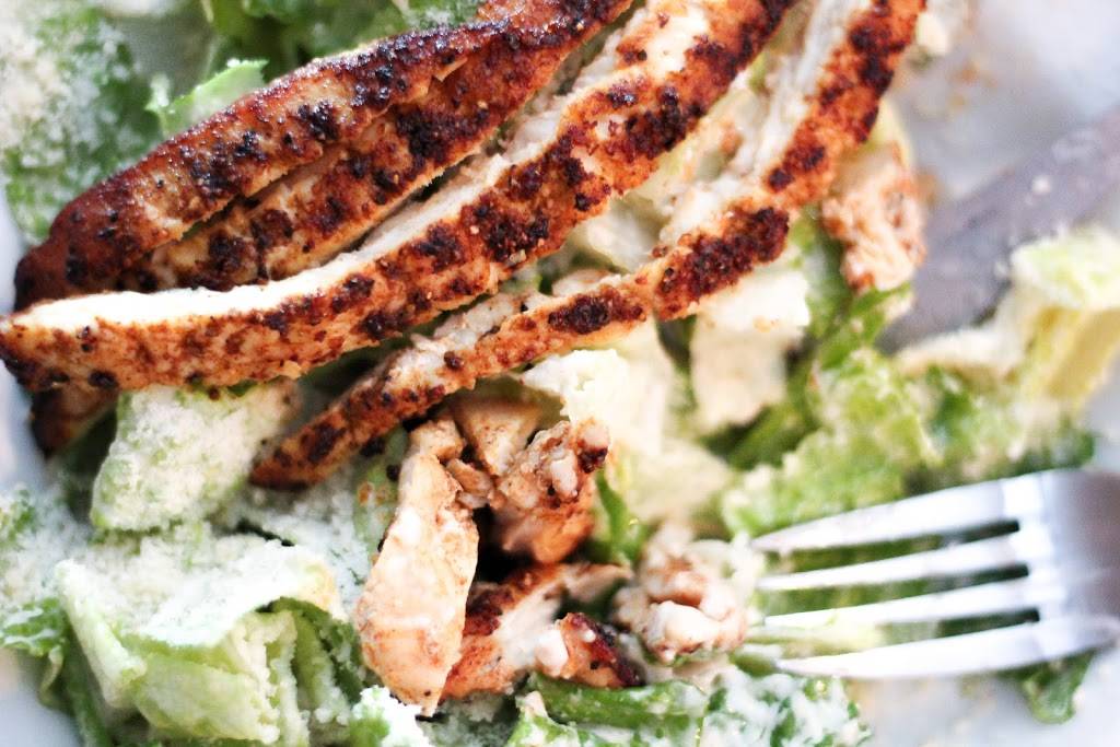 Willow st Tavern | restaurant | 477 Yarmouth Rd, Hyannis, MA 02601, USA | 7744705834 OR +1 774-470-5834