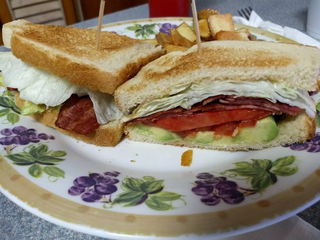 Farmingdale Breakfast Club | cafe | 14 Main St, Farmingdale, NJ 07727, USA | 7327511191 OR +1 732-751-1191