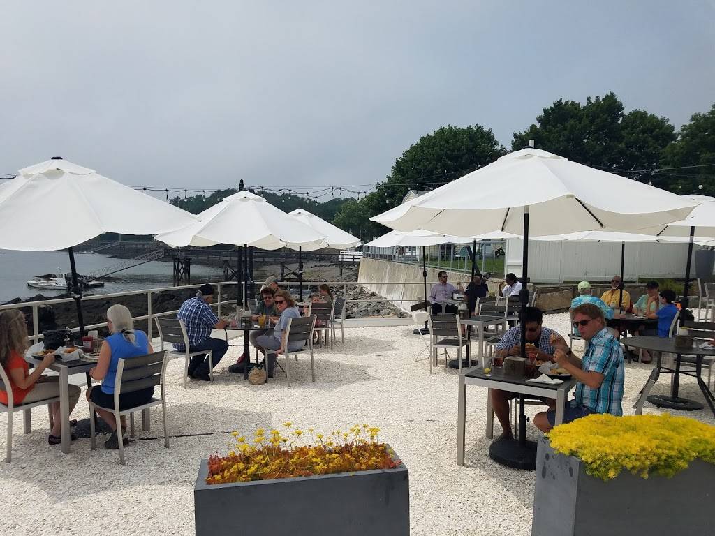 Frisbees Wharf at Pepperrell Cove | restaurant | 88 Pepperrell Rd, Kittery Point, ME 03905, USA | 2077032028 OR +1 207-703-2028