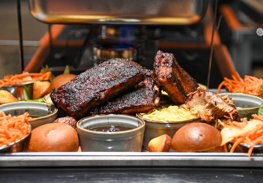 Shakedown Street BBQ & Grill | restaurant | 17 Town Farm Ln, Stowe, VT 05672, USA | 8022532065 OR +1 802-253-2065