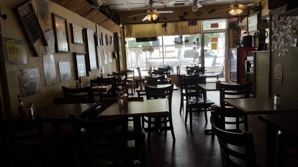 Candys Old Fashion Burgers | restaurant | 115 S Flores St, San Antonio, TX 78204, USA | 2102229659 OR +1 210-222-9659