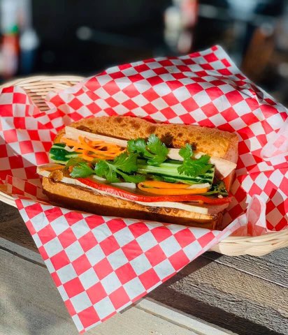 Seafood Queen | restaurant | 714 S Lewis St, New Iberia, LA 70560, USA | 3372565371 OR +1 337-256-5371