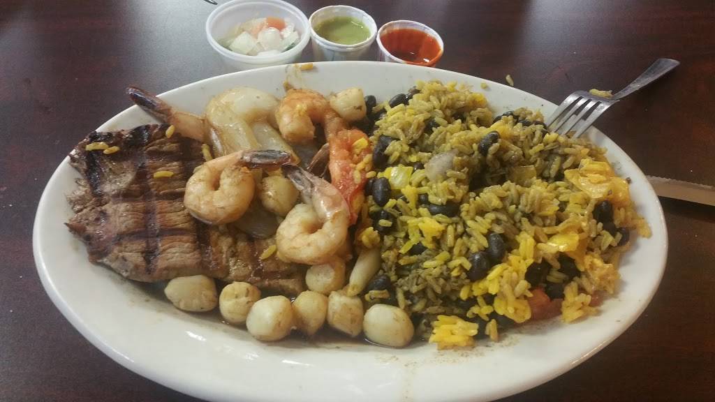 La Granja | restaurant | 7040 Okeechobee Rd, Fort Pierce, FL 34945, USA | 7724671070 OR +1 772-467-1070
