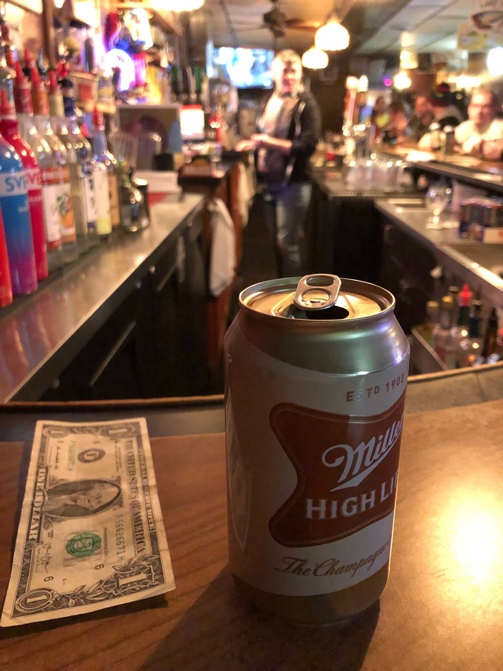 Caribou Tavern | restaurant | 703 E Johnson St, Madison, WI 53703, USA | 6082575993 OR +1 608-257-5993