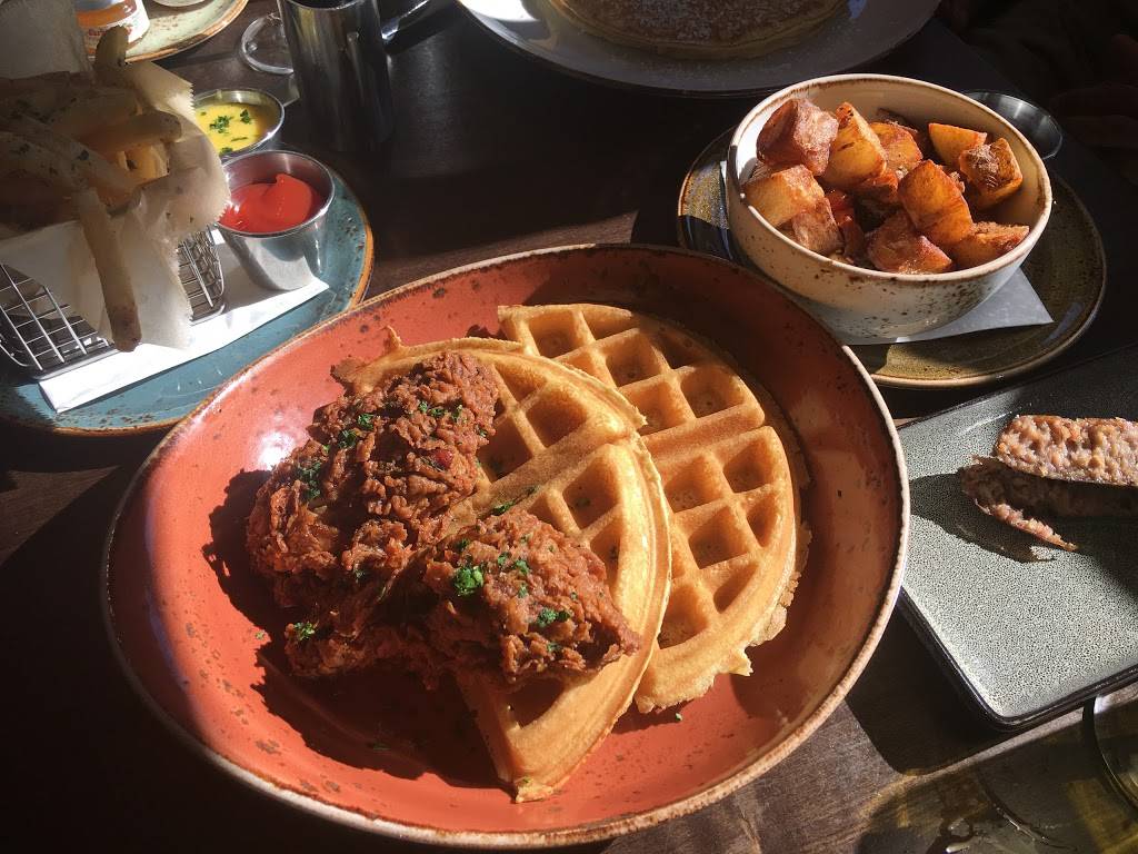 Saltwood Charcuterie & Bar | restaurant | 1065 Peachtree St NE, Atlanta, GA 30309, USA | 4047455745 OR +1 404-745-5745