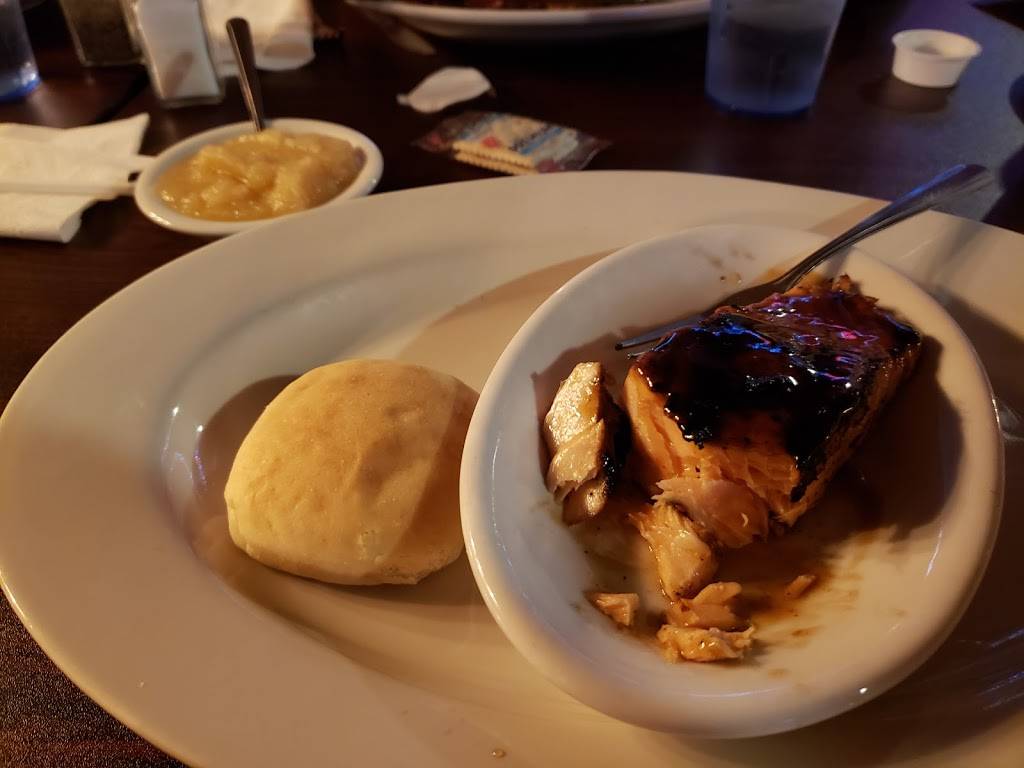 Abes Hideout & Saloon | restaurant | 200 Main St, Mechanicsburg, IL 62545, USA | 2173649386 OR +1 217-364-9386