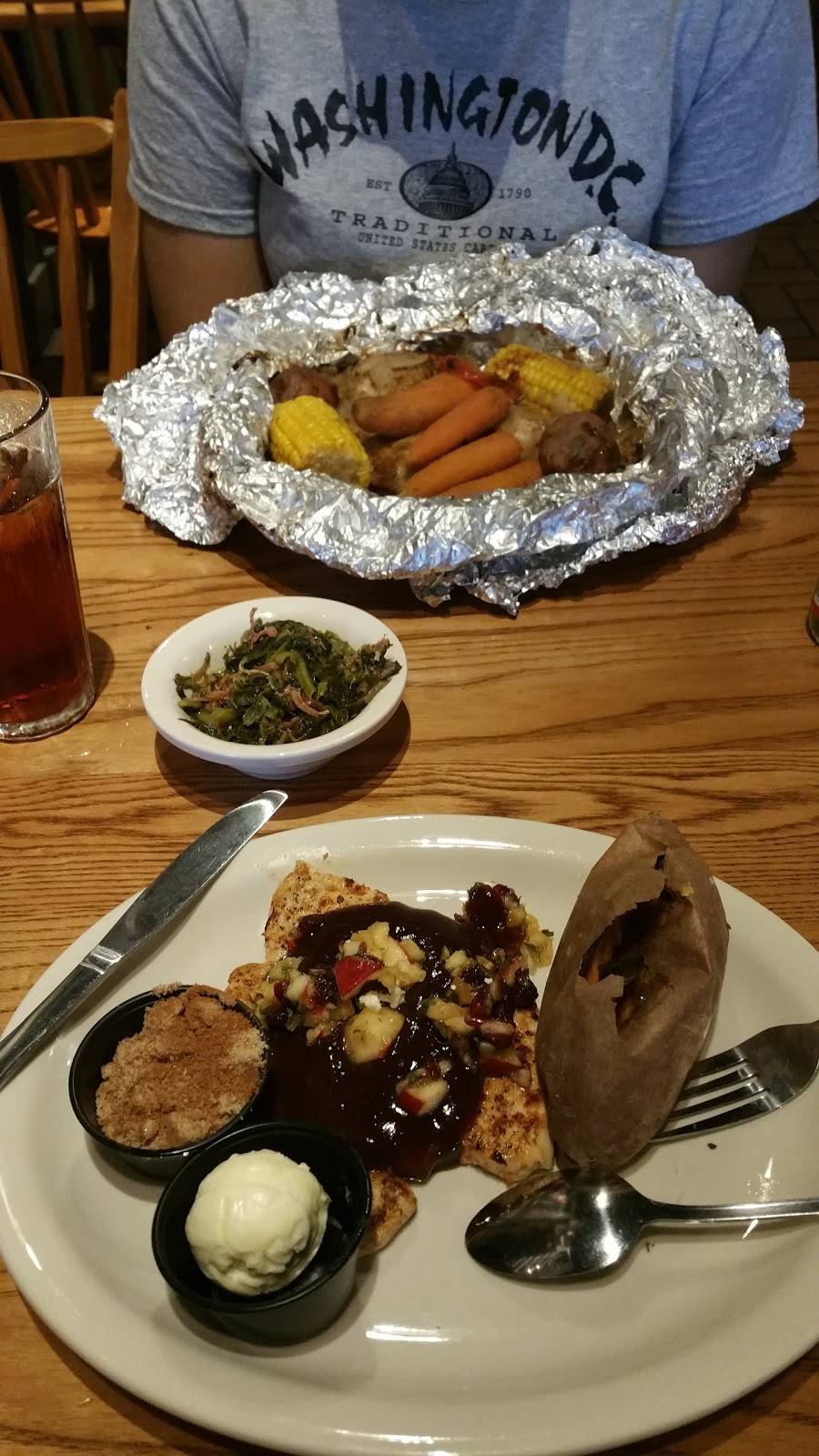 Cracker Barrel Old Country Store | restaurant | 101 Taylor Dr, Gadsden, AL 35904, USA | 2565385938 OR +1 256-538-5938