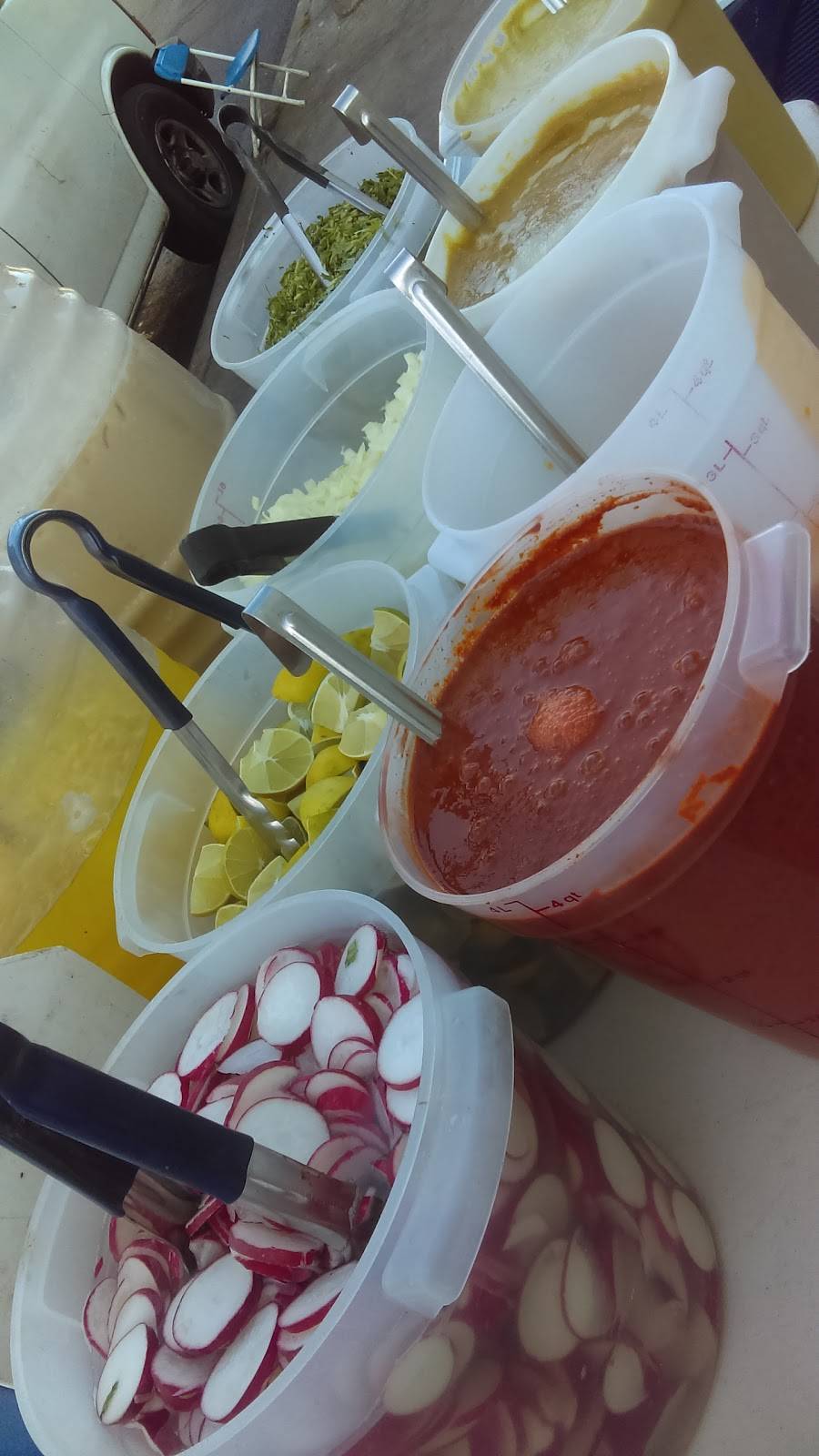 Tacos Los Primos - Lonchera | restaurant | 102 Highbury Ave, Los Angeles, CA 90032, USA | 2138589094 OR +1 213-858-9094