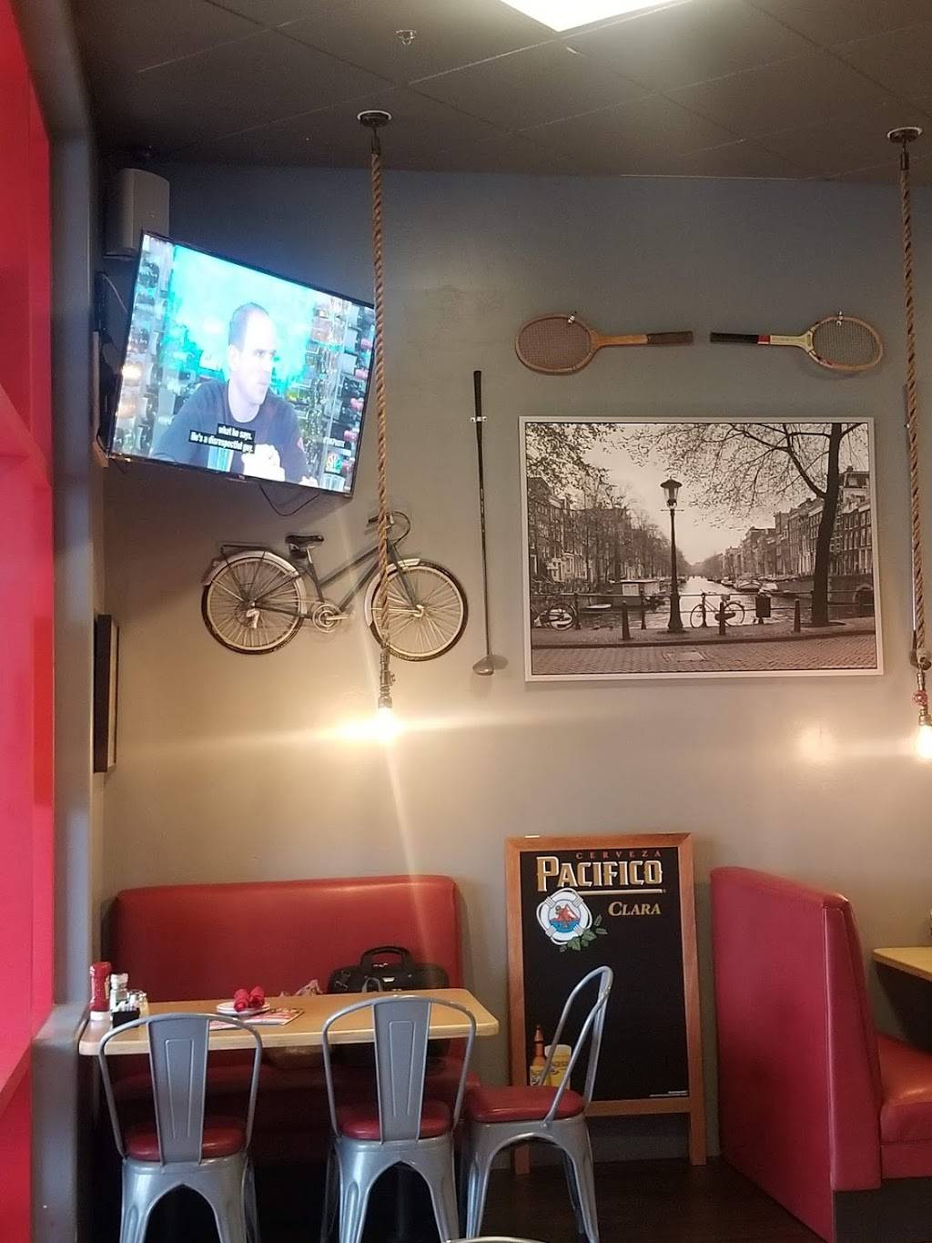 TIToS pizza & wings + bar | restaurant | 15980 S Rancho Sahuarita Blvd, Sahuarita, AZ 85629, USA | 5208380514 OR +1 520-838-0514