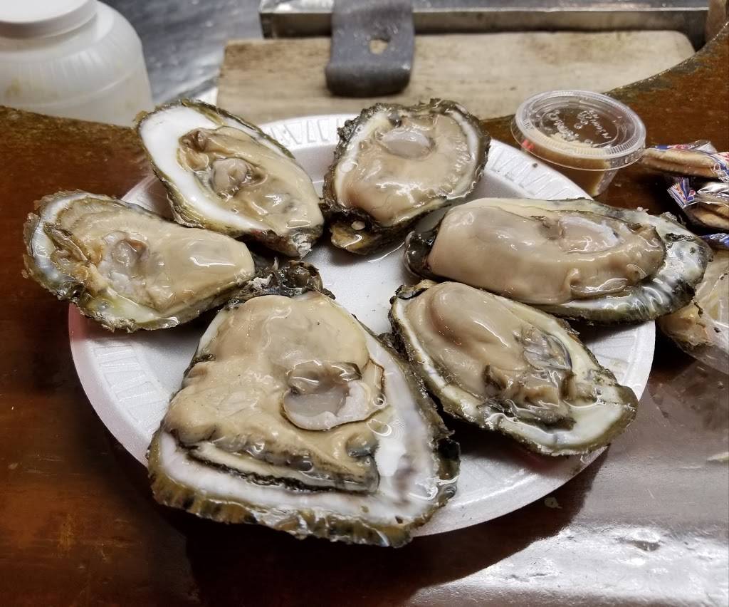 Faidley Seafood | restaurant | 203 N Paca St, Baltimore, MD 21201, USA | 4107274898 OR +1 410-727-4898