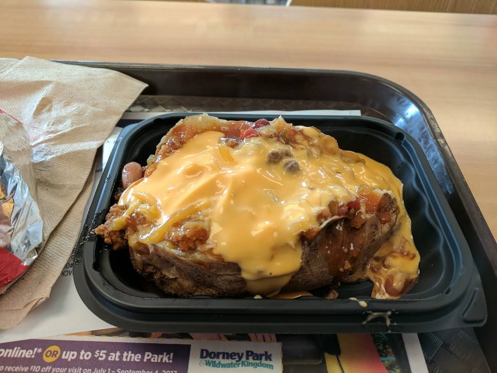 Wendys | restaurant | 35 US Hwy 206 S, Chester, NJ 07930, USA | 9088798867 OR +1 908-879-8867