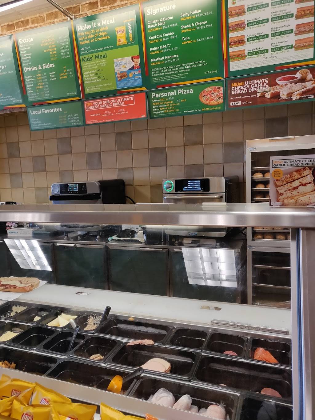 Subway | meal takeaway | 75 E Horizon Ridge Pkwy Suite 150, Henderson, NV 89002, USA | 7025682013 OR +1 702-568-2013