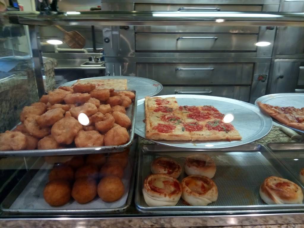 Campania Pasta & Pizza | restaurant | 235 Broadway, Huntington, NY 11743, USA | 6316515568 OR +1 631-651-5568