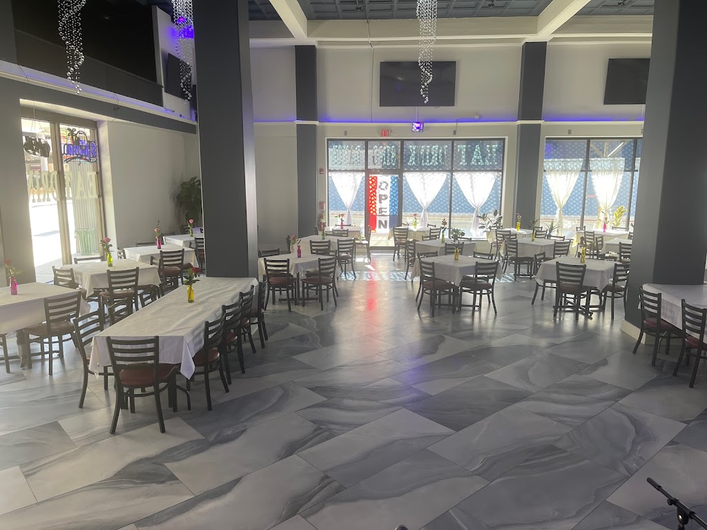 El Camaleon Bar & Grill | restaurant | 103 N Ottawa St, Joliet, IL 60432, USA | 8155502700 OR +1 815-550-2700