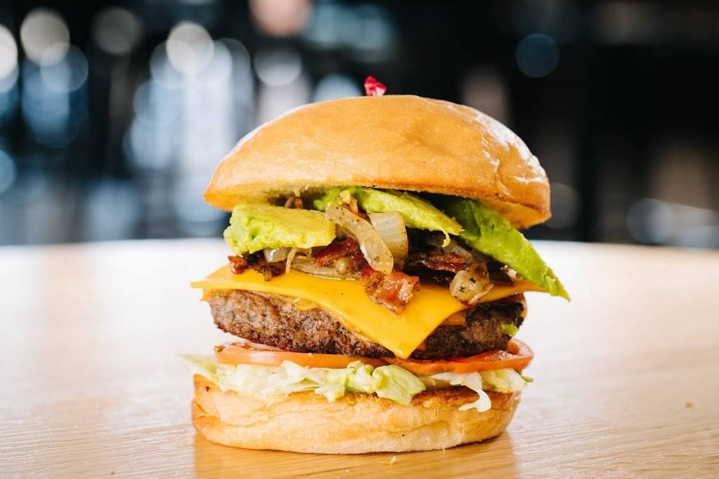 Chapps Burgers (Carrier Pkwy & I-20) | restaurant | 4146 S Carrier Pkwy, Grand Prairie, TX 75052, USA | 9722636969 OR +1 972-263-6969