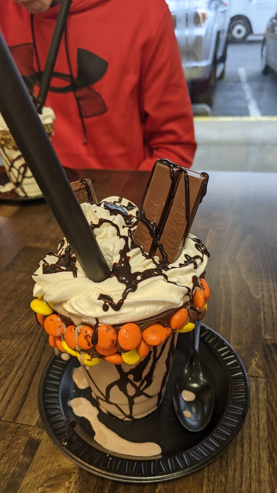 C&K Sweet Treats & Smoked Meats | restaurant | 2137 Volunteer Pkwy Suite 4, Bristol, TN 37620, USA | 4235734517 OR +1 423-573-4517