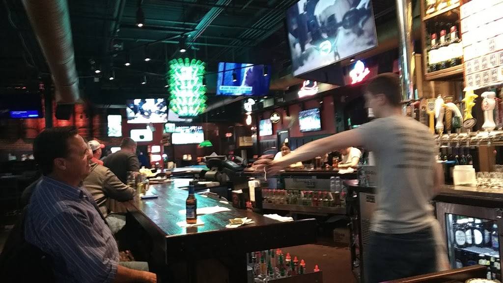 Johnny Js Pub & Grille, Strongsville | restaurant | 15323 Pearl Rd, Strongsville, OH 44136, USA | 4402686848 OR +1 440-268-6848