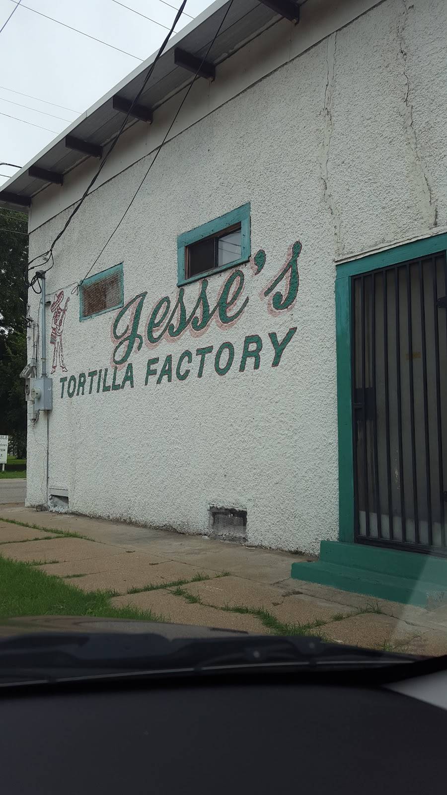 Jesses Tortilla Factory | restaurant | 1226 Webster Ave, Waco, TX 76706, USA | 2547526286 OR +1 254-752-6286