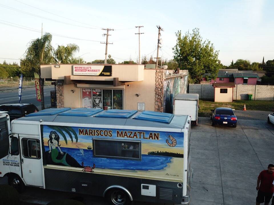 Mariscos mazatlan/seafood | restaurant | 35 N Filbert St, Stockton, CA 95205, USA | 2099869257 OR +1 209-986-9257