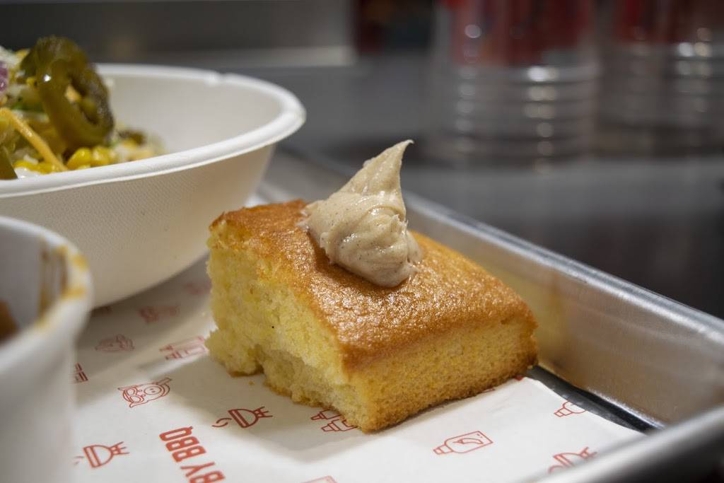 Flyby BBQ | restaurant | 2733 Fairfield Commons suite a, Beavercreek, OH 45431, USA | 9376373001 OR +1 937-637-3001