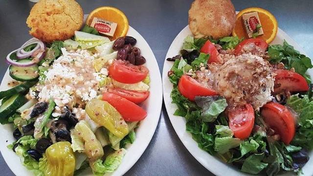 The Sisters | restaurant | 2804 Grand Ave, Everett, WA 98201, USA | 4252520480 OR +1 425-252-0480