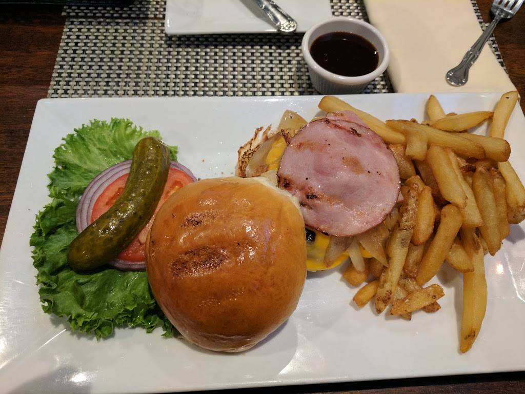 Connollys Corner | restaurant | 71-15 Grand Ave, Maspeth, NY 11378, USA | 7185657383 OR +1 718-565-7383