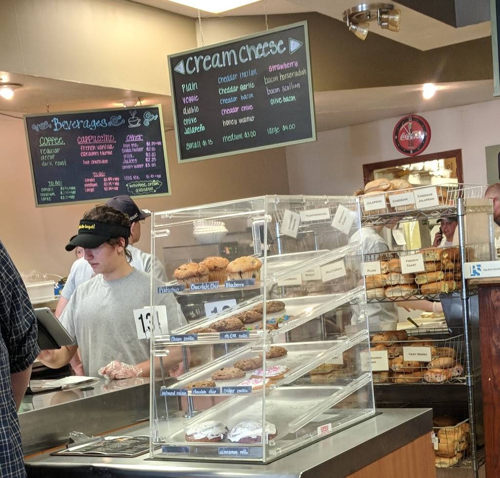 Bagelicious of Bayberry | restaurant | 7608 Oswego Rd #12, Liverpool, NY 13090, USA | 3156526007 OR +1 315-652-6007