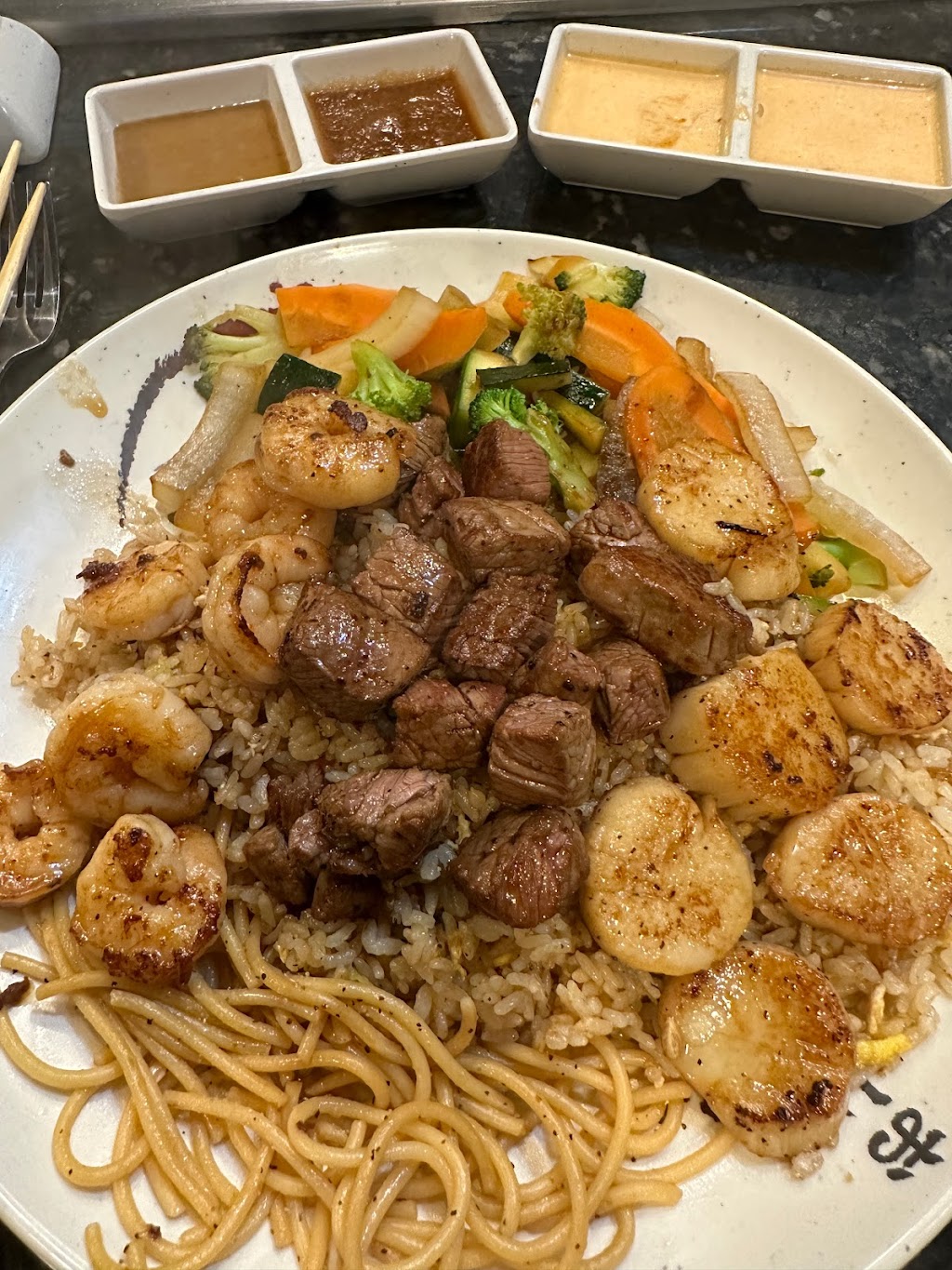 Noboru Japanese Steakhouse & Sushi Bar | restaurant | 20465 Chartwell Center Dr, Cornelius, NC 28031, USA | 7048977978 OR +1 704-897-7978