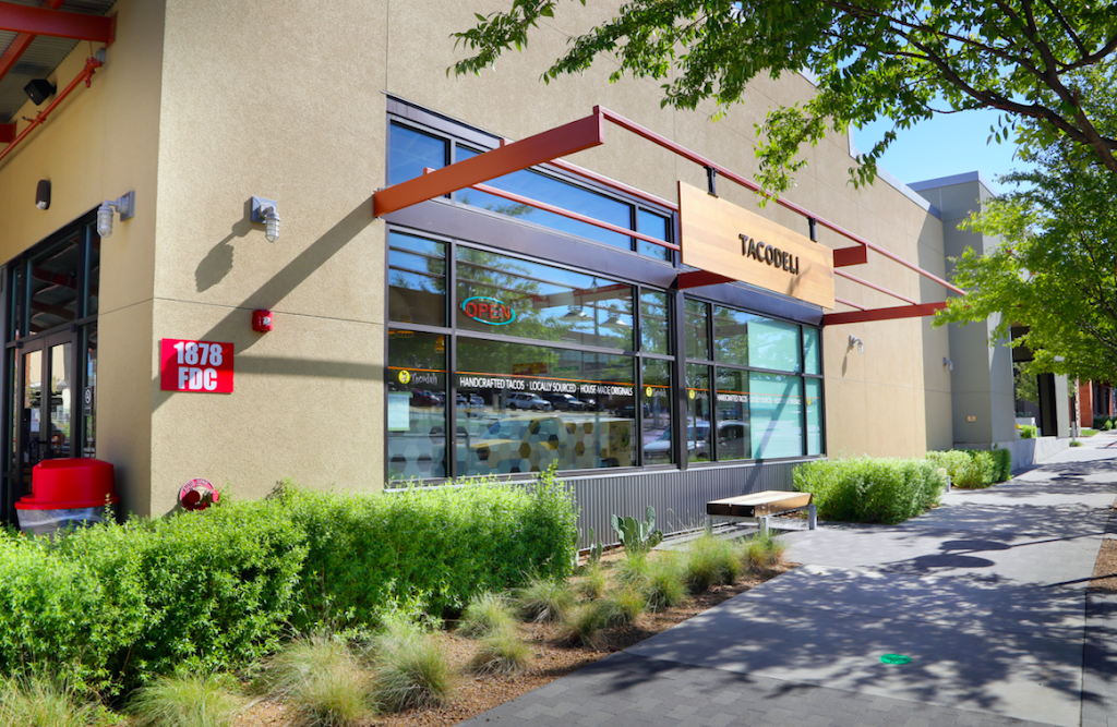 Tacodeli | restaurant | 1878 Sylvan Ave, Dallas, TX 75208, USA | 2147601930 OR +1 214-760-1930