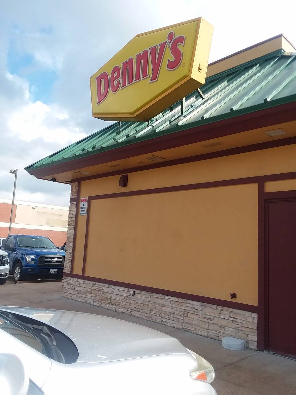 Dennys | restaurant | 4999 Hwy 6 N, Houston, TX 77084, USA | 2818597077 OR +1 281-859-7077