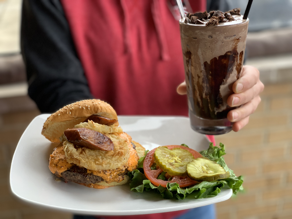 Flip Side Liberty Center | restaurant | Liberty Center, 7622 Blake St, Liberty Township, OH 45069, USA | 5137776328 OR +1 513-777-6328