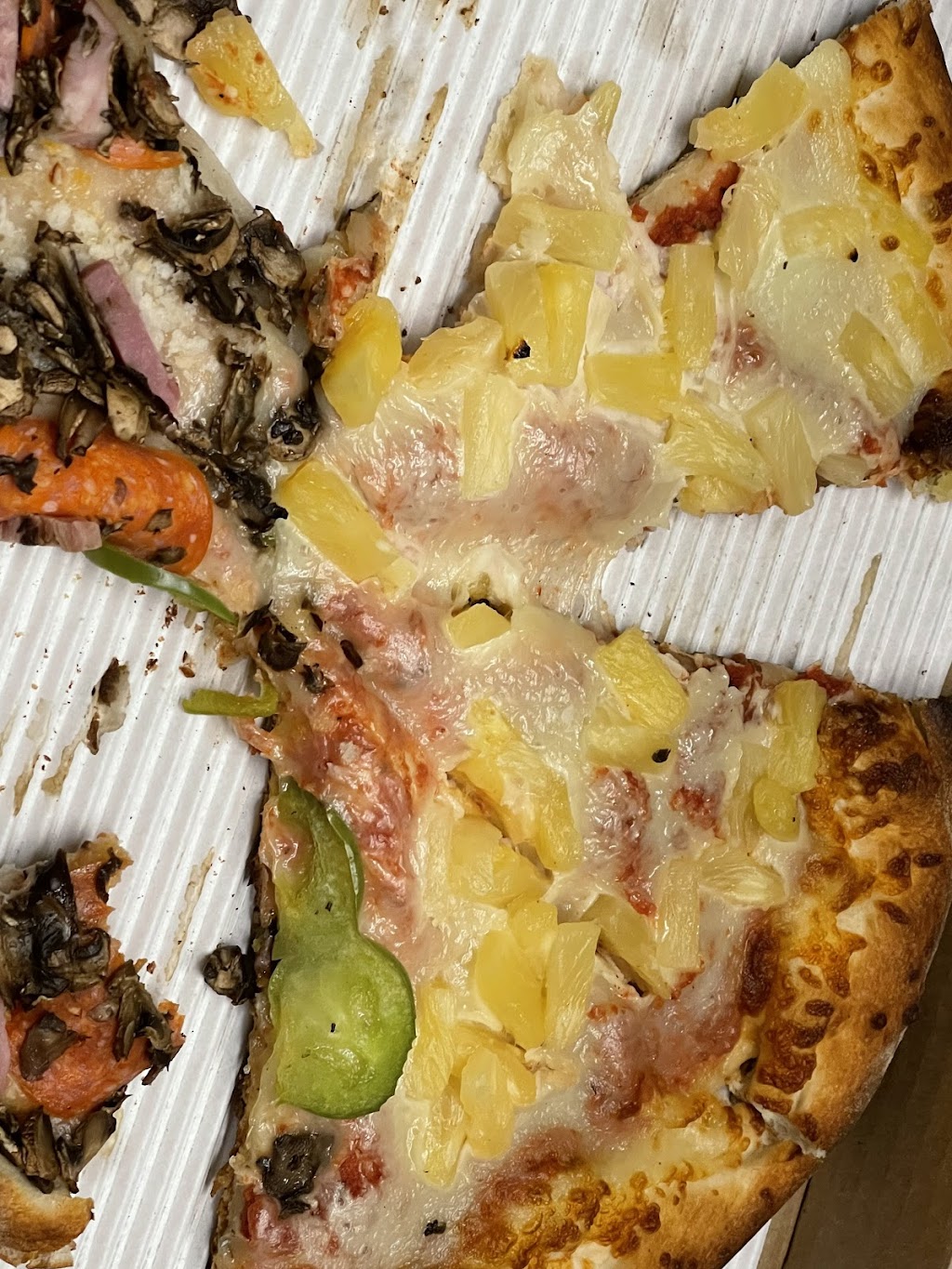 Pizza Factory | restaurant | 185 Wildwood Ave, Rio Dell, CA 95562, USA | 7077642233 OR +1 707-764-2233