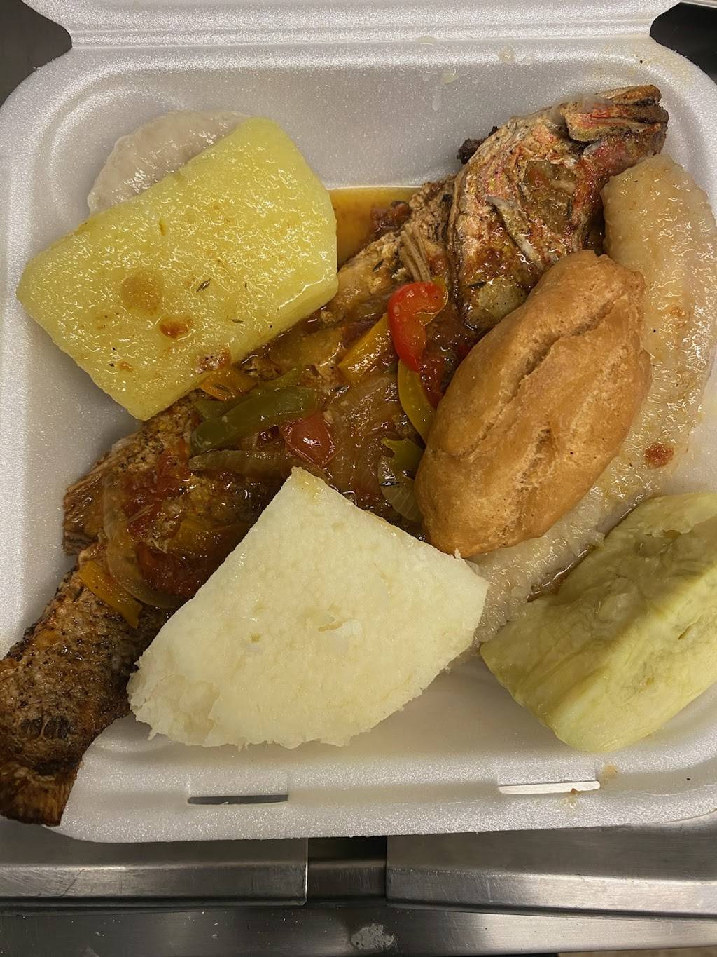 Kareens Jamaican Kuisine | restaurant | 507 Chili Ave, Rochester, NY 14611, USA | 5854130275 OR +1 585-413-0275