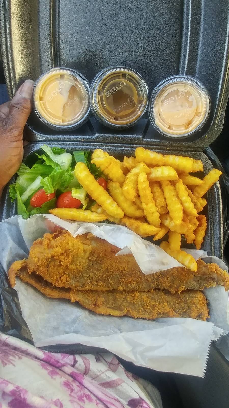 Nanas Seafood & Soul | restaurant | 176 Line St, Charleston, SC 29403, USA | 8439370002 OR +1 843-937-0002