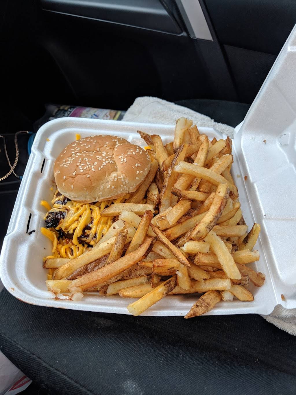 Denton County Independent Hamburger | restaurant | 715 Sunset St, Denton, TX 76201, USA | 9403823037 OR +1 940-382-3037