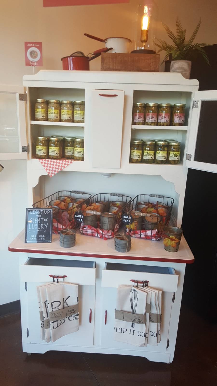 Donovans Dish | meal takeaway | 10251 Little Brier Creek Ln #107, Raleigh, NC 27617, USA | 9844391516 OR +1 984-439-1516