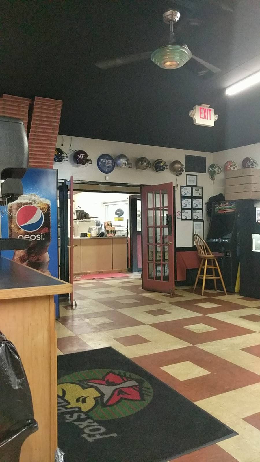 Foxs Pizza Den of Stowe Twp. | restaurant | 659 Woodward Ave, McKees Rocks, PA 15136, USA | 4123313131 OR +1 412-331-3131