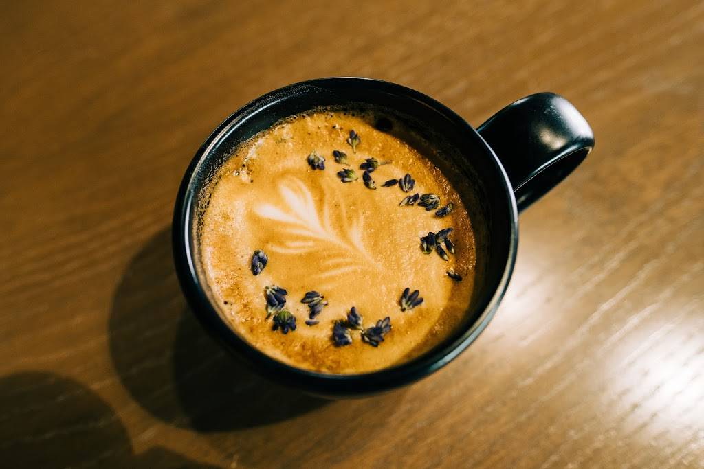 Axis Coffee Bar + Eatery | cafe | 4150 Town Center Blvd #102, Madera, CA 93636, USA | 5597955450 OR +1 559-795-5450